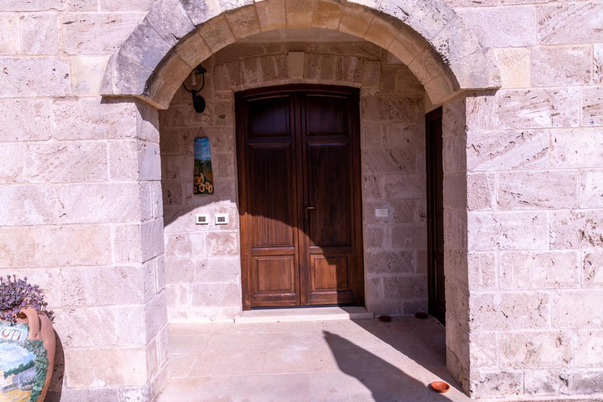 Masseria Caliani Боргане Екстериор снимка